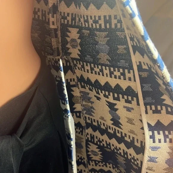 BCBGeneration Geometric Vest Size XXS - Picture 5 of 13